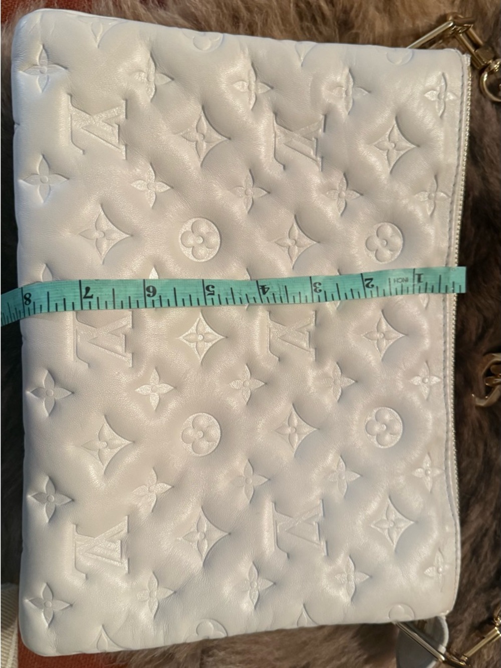 Louis Vuitton White Embossed Monogram Crossbody with Branded Strap - Picture 5 of 11